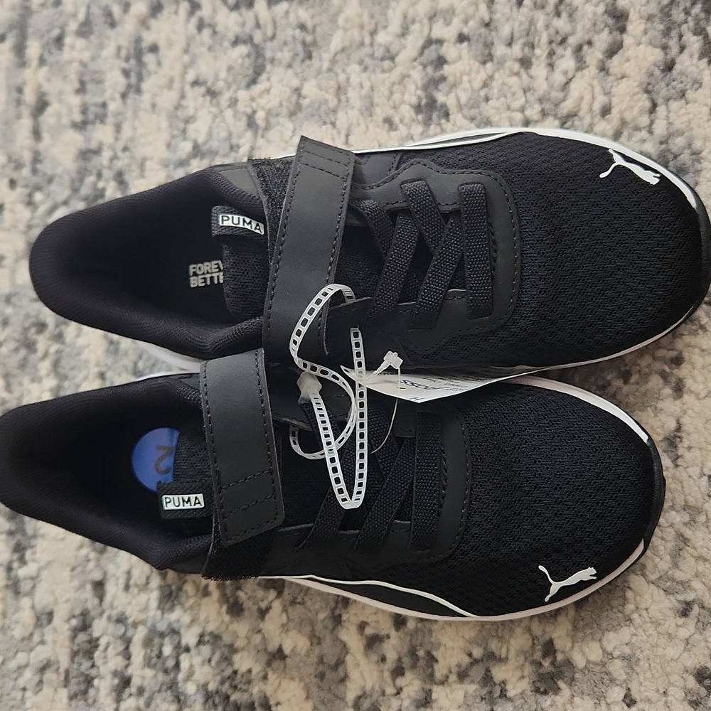 NWT Puma Kids Black and White Sneakers